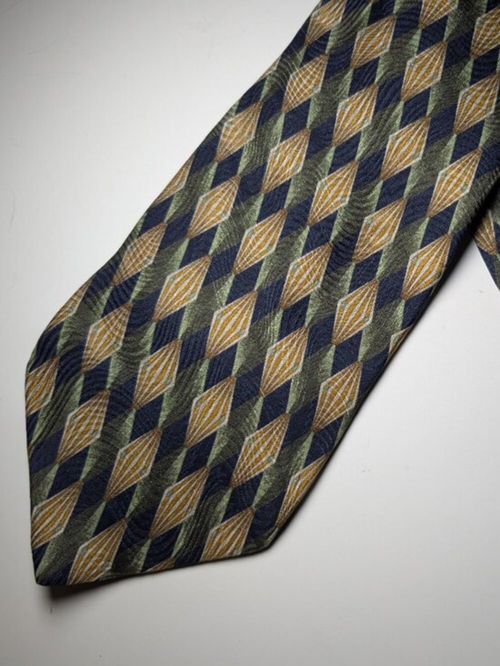 Kolte Italy 100% Silk Geometric Diamond Necktie Gold Navy Olive